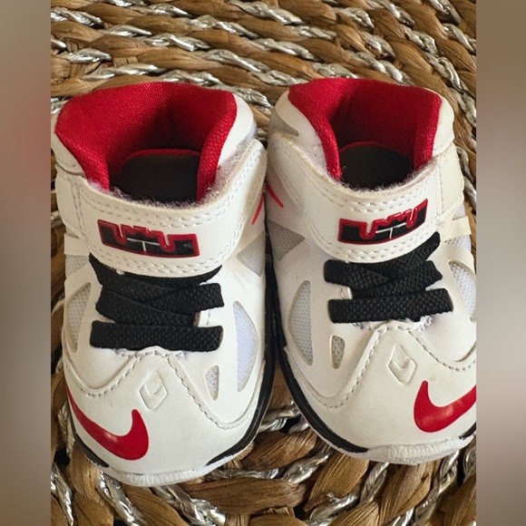 Nike LeBron James X 10 Infant shoes Red Black White Size 2C - Picture 1 of 8